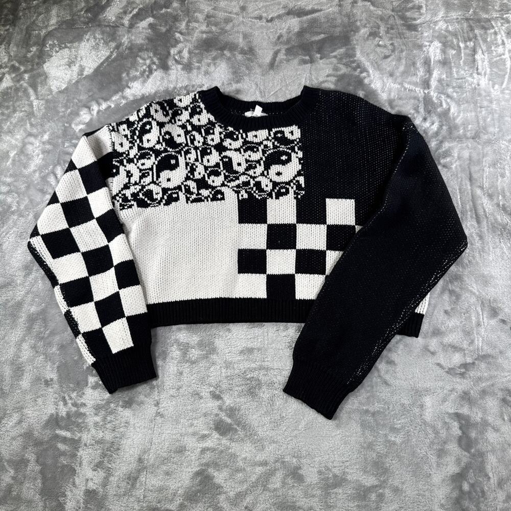 BP Womens Cropped Sweater Size Large NWT Black White Checkerboard Yin Yang Knit